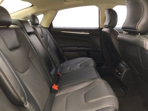 Used 2019 Ford Fusion Energi Titanium image 19