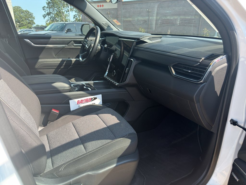 Used 2025 GMC Acadia Elevation FWD image 27