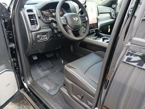 New 2026 RAM 3500 Laramie AWD/4WD image 57