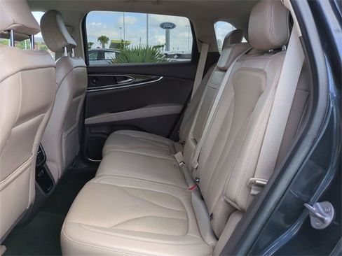 Used 2022 Lincoln Nautilus Reserve w/ Equipment Group 201A image 14