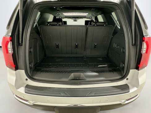 New 2026 GMC Yukon Elevation w/ Elevation Premium Package AWD/4WD image 29
