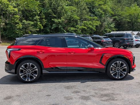 Used 2025 Chevrolet Blazer EV SS AWD/4WD image 10