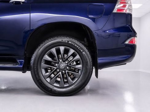 Used 2023 Lexus GX 460 Premium w/ Premium Package AWD/4WD image 9