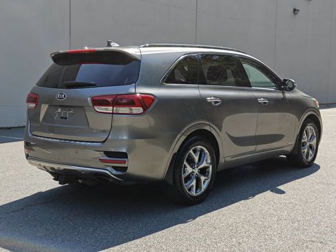 Used 2017 Kia Sorento SX AWD/4WD image 3