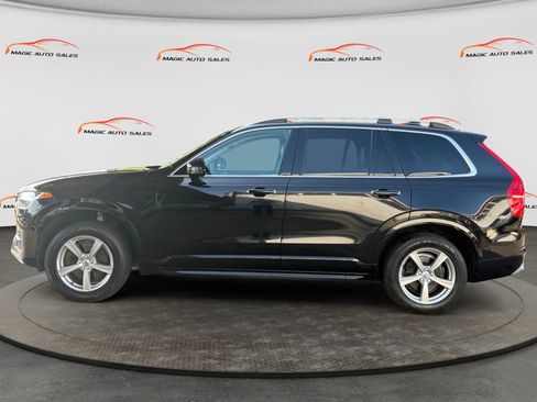 Used 2018 Volvo XC90 T5 Momentum w/ Convenience Package AWD/4WD image 7