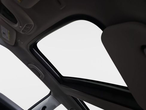 Used 2024 MINI Cooper SE image 29