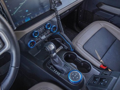 Used 2023 Ford Bronco Wildtrak image 19