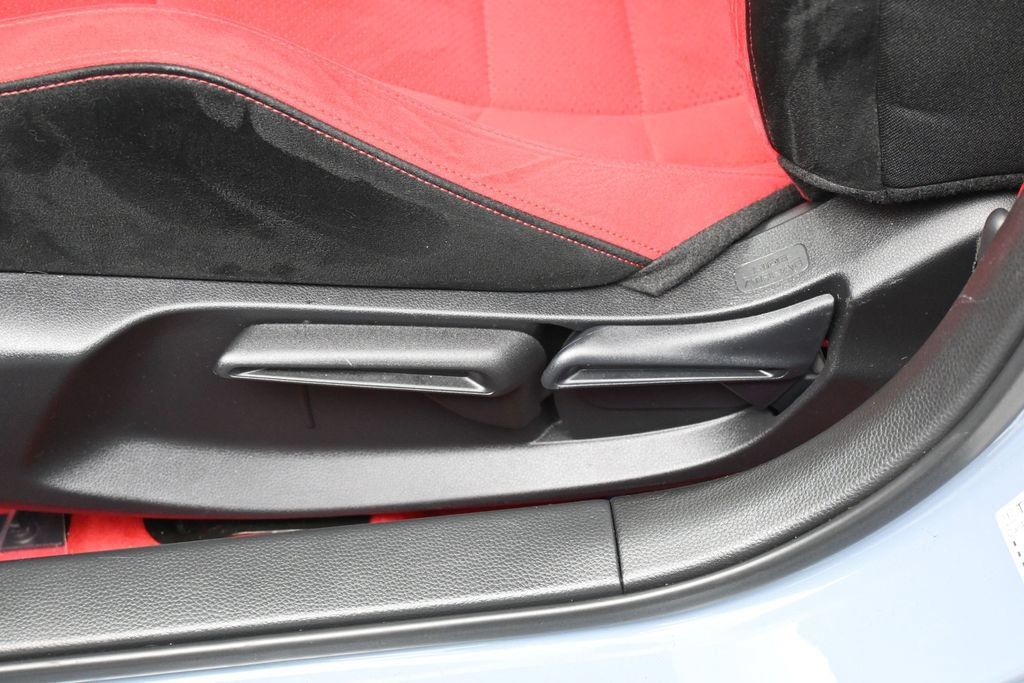 Used 2025 Honda Civic Type R image 12