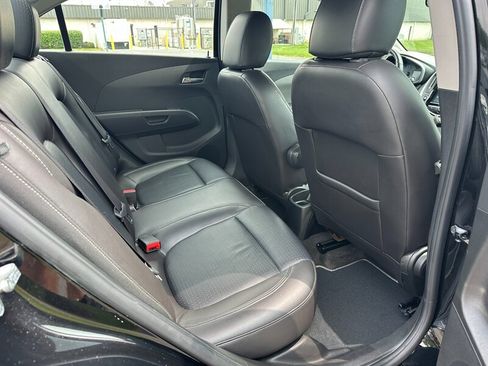 Used 2017 Chevrolet Sonic Premier image 9