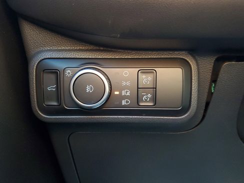 Certified 2025 Ford Explorer ST-Line image 30