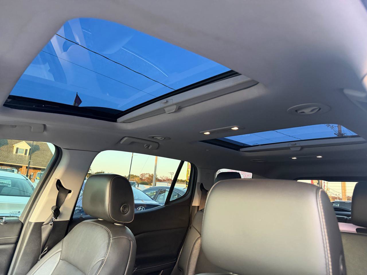 Used 2019 GMC Acadia SLT AWD/4WD image 28