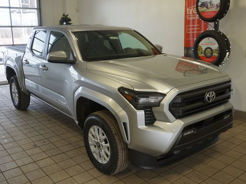 New 2026 Toyota Tacoma SR5 image 2