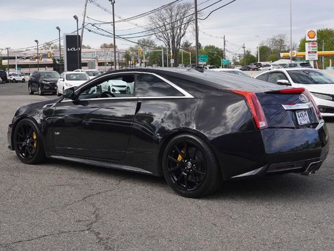 Used 2011 Cadillac CTS V RWD image 8