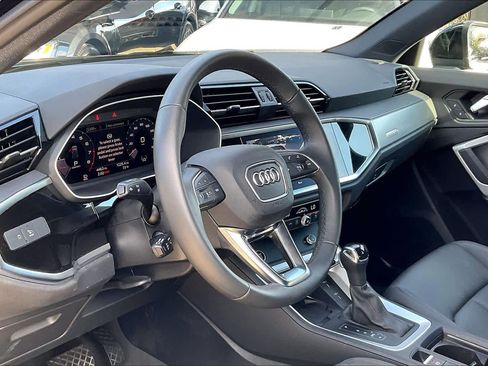 Certified 2025 Audi Q3 2.0T Premium w/ Convenience Package image 16