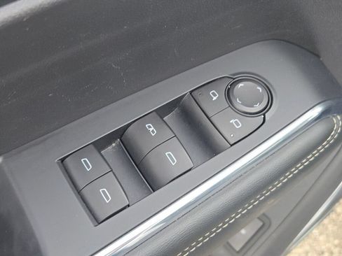 Used 2024 GMC Acadia Elevation AWD/4WD image 22