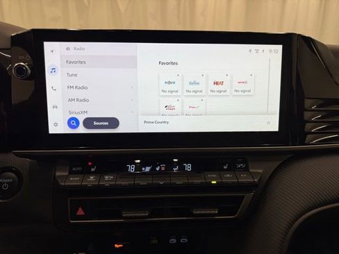 Certified 2025 Toyota Camry SE w/ Multimedia Upgrade Package image 15