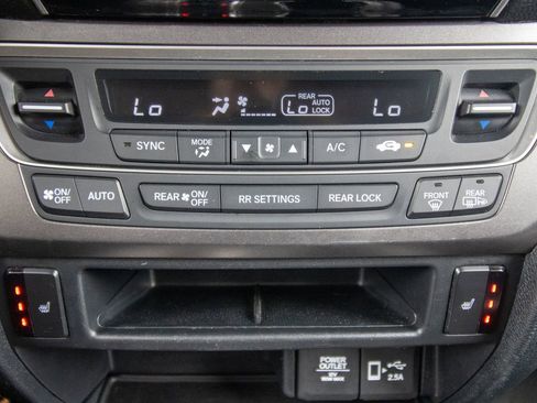 Used 2021 Honda Pilot EX-L image 33
