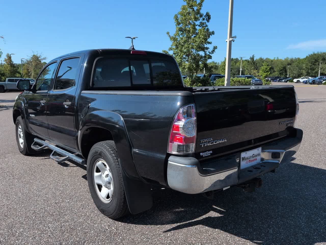 Used 2015 Toyota Tacoma PreRunner w/ SR5 Package RWD image 4