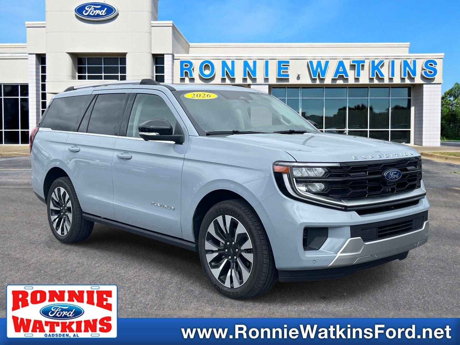 Used 2026 Ford Expedition Platinum w/ Driver's Package AWD/4WD image 1