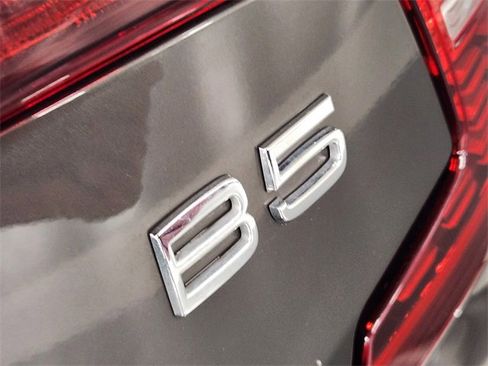 Used 2024 Volvo S60 B5 Core image 13