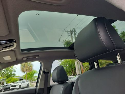 Used 2022 Hyundai Santa Fe Limited FWD image 25