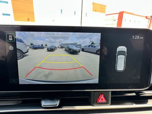 New 2026 Kia Carnival EX image 18