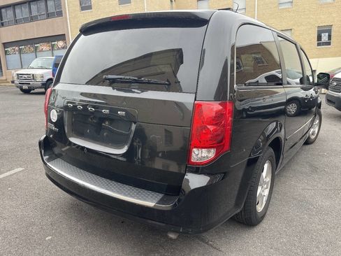 Used 2012 Dodge Grand Caravan SXT FWD image 8