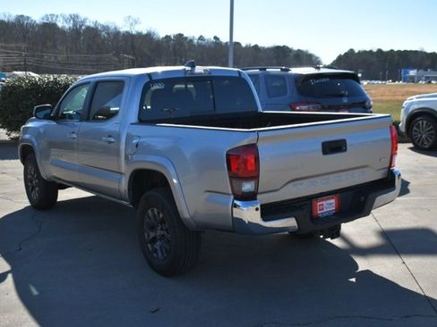 Used 2023 Toyota Tacoma SR5 image 3