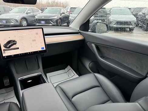 Used 2022 Tesla Model Y Performance AWD/4WD image 26