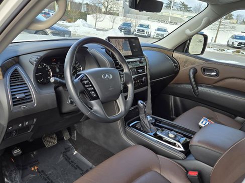 Certified 2023 INFINITI QX80 Premium Select w/ Cargo Package image 5