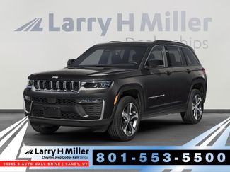 New 2026 Jeep Grand Cherokee Limited w/ Limited Altitude Package AWD/4WD video 1