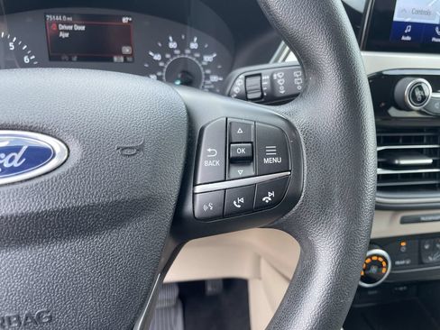 Used 2022 Ford Escape SE AWD/4WD image 18