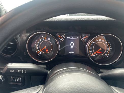 Used 2021 Jeep Gladiator Sport w/ Auxiliary Switch Group AWD/4WD image 6