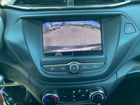 Used 2023 Chevrolet TrailBlazer LS FWD image 14