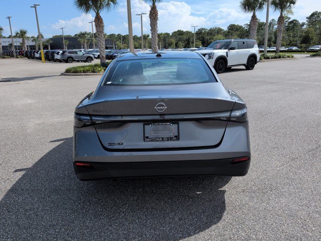 Certified 2027 Nissan Sentra SV w/ SV Convenience Package FWD image 5