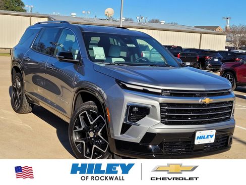 New 2026 Chevrolet Traverse High Country image 1