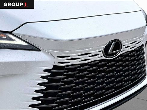 Used 2024 Lexus RX 350 FWD w/ Technology Package image 27