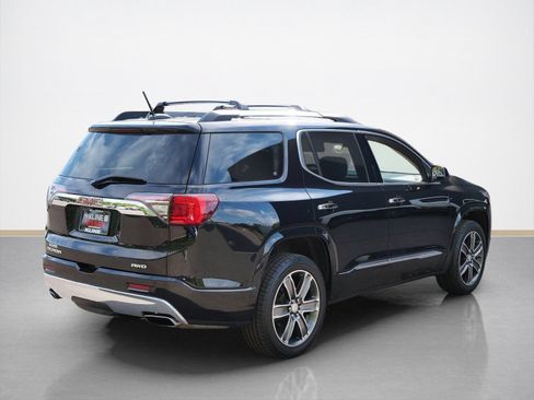 Used 2019 GMC Acadia Denali w/ Technology Package AWD/4WD image 3