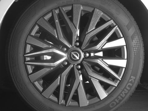 Used 2025 Nissan Altima 2.5 SV image 12