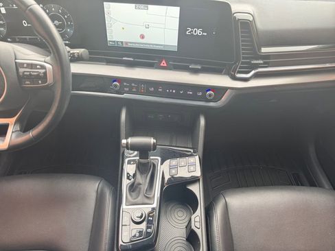 Used 2023 Kia Sportage SX FWD image 11