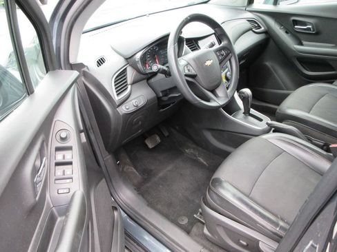 Certified 2021 Chevrolet Trax LT AWD/4WD image 13