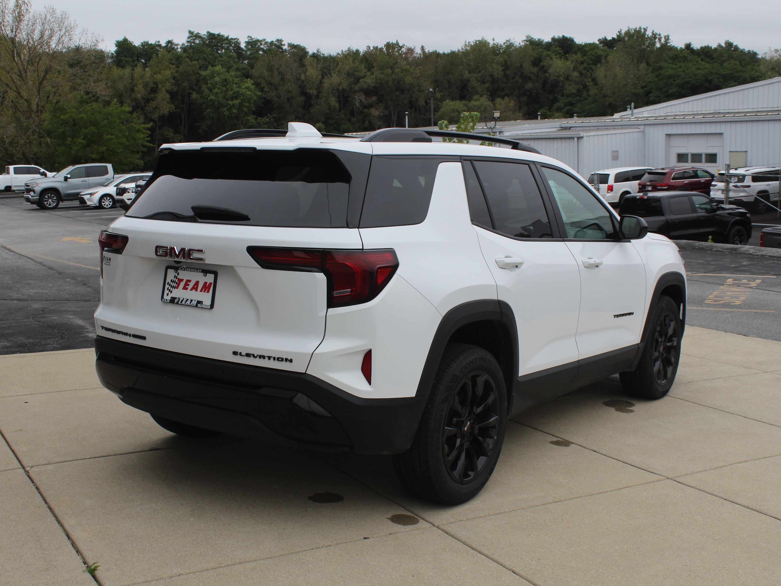 Used 2026 GMC Terrain Elevation w/ Elevation Premium Package AWD/4WD image 6
