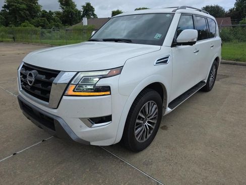 Used 2023 Nissan Armada SL w/ Captain's Chairs Package RWD image 6