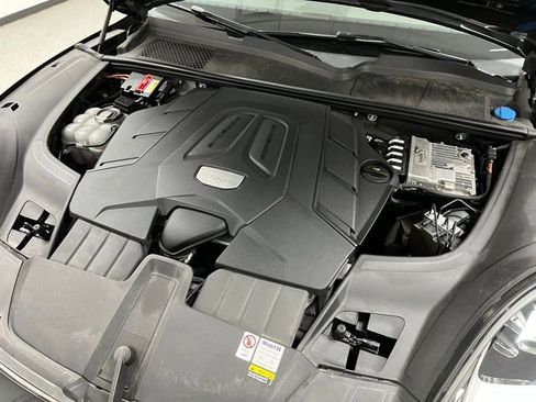 Used 2022 Porsche Cayenne Platinum Edition AWD/4WD image 59