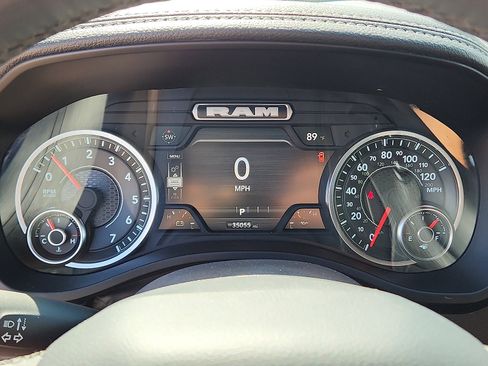 Used 2025 RAM 1500 Laramie image 16