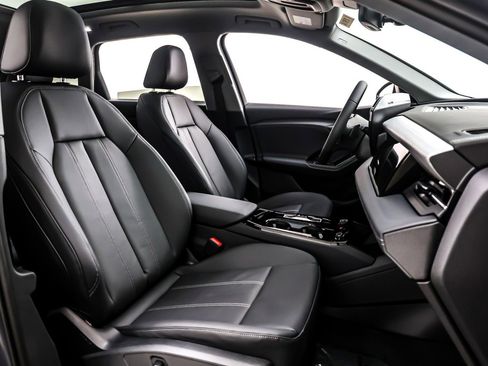 New 2025 Audi Q6 e-tron Premium image 7