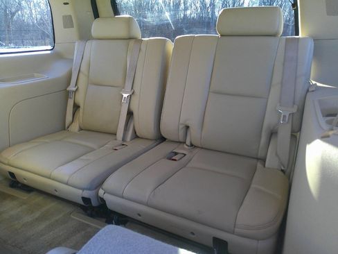 Used 2008 Cadillac Escalade AWD image 13