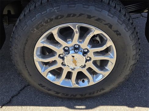 New 2025 Chevrolet Silverado 2500 LTZ w/ LTZ Convenience Package image 5