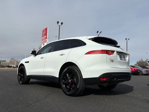 Used 2019 Jaguar F-PACE Premium image 39