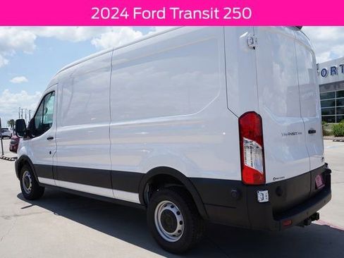 New 2024 Ford Transit 250 148 Medium Roof RWD image 5